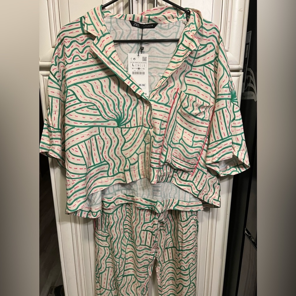 ZARA 2 PIECE PRINTED Pant SET L